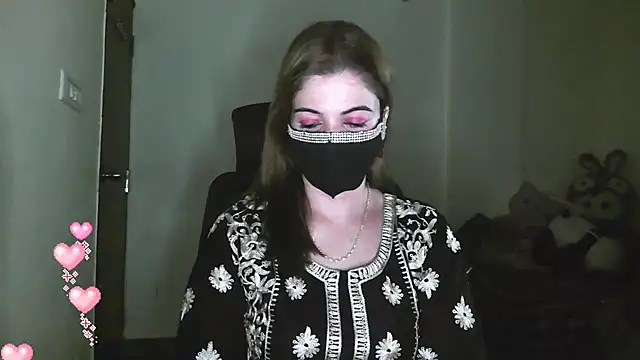 Cute Sonii online show from April 2026 12:37:01 PM