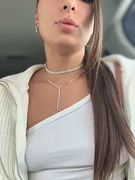 Snapshot of YOUR-KARINA chatting on February 2025 07:49:02 AM YOUR-KARINA online show from February 2025 07:49:02 AM