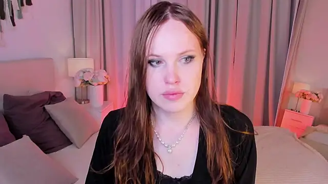 EffieMinki online show from July 2026 09:17:01 PM