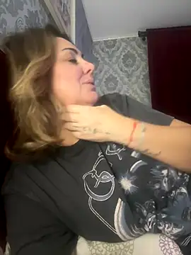 Snapshot of Emma_roqueen chatting on October 2025 01:26:01 AM Emma roqueen online show from October 2025 01:26:01 AM