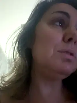 Snapshot of Emma_roqueen chatting on December 2025 08:37:02 PM Emma roqueen online show from December 2025 08:37:02 PM