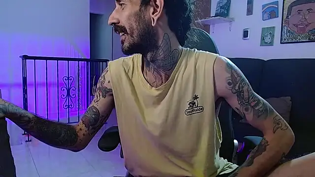 Snapshot of harry_reems1 chatting on February 2026 04:51:02 AM harry reems1 online show from February 2026 04:51:02 AM