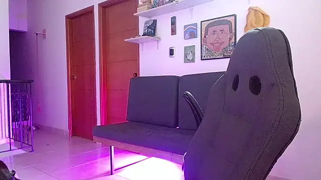 Snapshot of harry_reems1 chatting on February 2026 08:37:01 AM harry reems1 online show from February 2026 08:37:01 AM