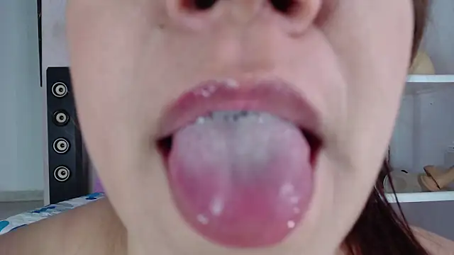 Snapshot of emiligrey_ chatting on March 2025 11:39:02 AM emiligrey online show from March 2025 11:39:02 AM