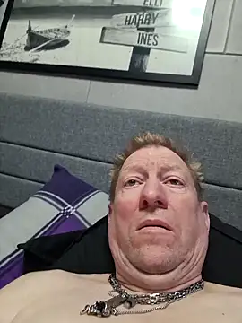 tomtom111111 online show from March 2026 04:36:01 PM