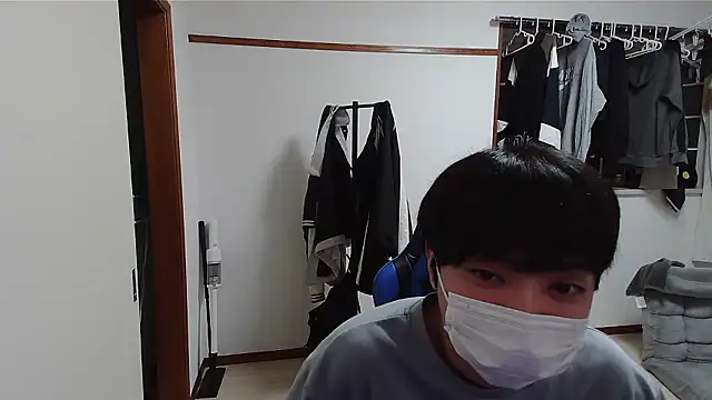 Snapshot of pychan chatting on May 2026 02:23:02 PM pychan online show from May 2026 02:23:02 PM