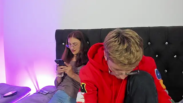 A sexy couple   online show from December 2025 10:40:02 PM