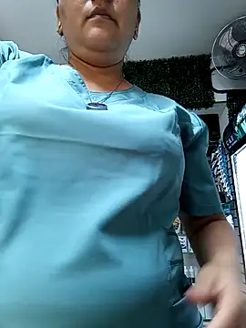 Gatubela212 online show from April 2026 10:07:02 PM