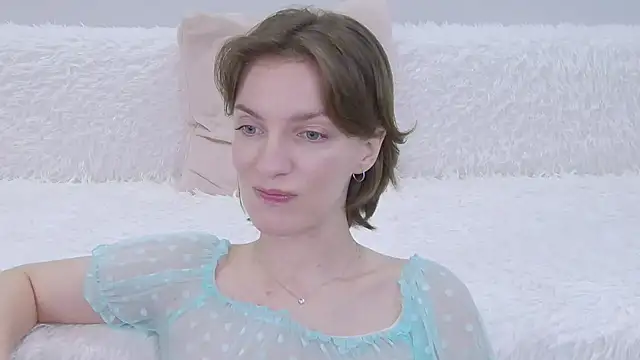 Snapshot of Beauty_Alex chatting on February 2026 02:51:02 AM Beauty Alex online show from February 2026 02:51:02 AM