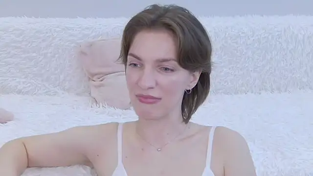 Snapshot of Beauty_Alex chatting on February 2026 02:23:01 AM Beauty Alex online show from February 2026 02:23:01 AM