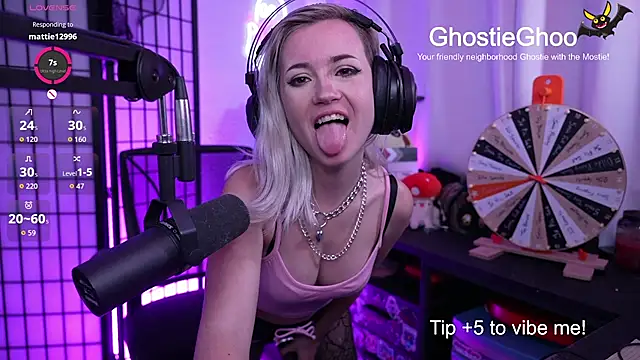 Snapshot of GhostieGhoo chatting on June 2026 11:14:01 PM GhostieGhoo online show from June 2026 11:14:01 PM