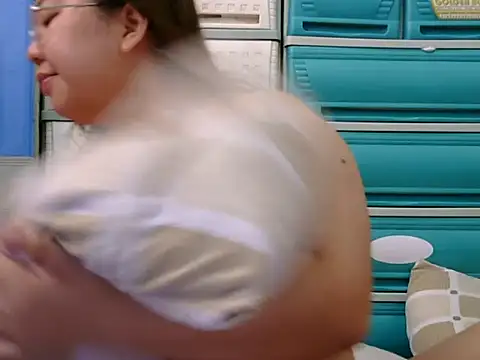 Snapshot of Boobsiemarie chatting on November 2025 06:13:01 AM Boobsiemarie online show from November 2025 06:13:01 AM