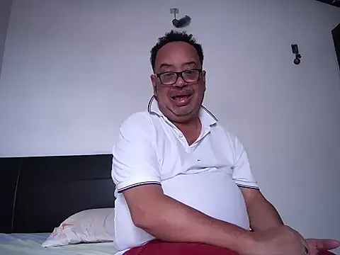 Snapshot of djtomxxx2777 chatting on June 2026 03:26:02 PM djtomxxx2777 online show from June 2026 03:26:02 PM