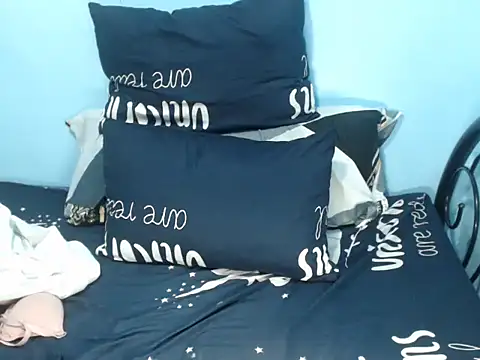 Snapshot of stacie_iris chatting on December 2025 03:22:01 AM stacie iris online show from December 2025 03:22:01 AM