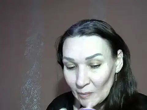 Snapshot of PrettyAndWild chatting on February 2025 09:44:02 AM PrettyAndWild online show from February 2025 09:44:02 AM