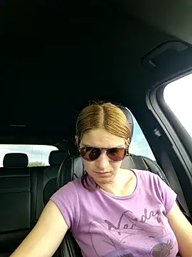 Snapshot of Geile-Luna chatting on April 2026 01:47:01 PM Geile-Luna online show from April 2026 01:47:01 PM