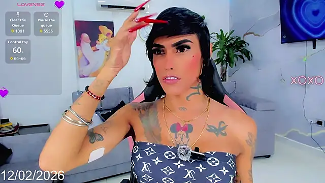 Snapshot of Nella_Dolls chatting on February 2026 06:03:01 PM Nella Dolls online show from February 2026 06:03:01 PM