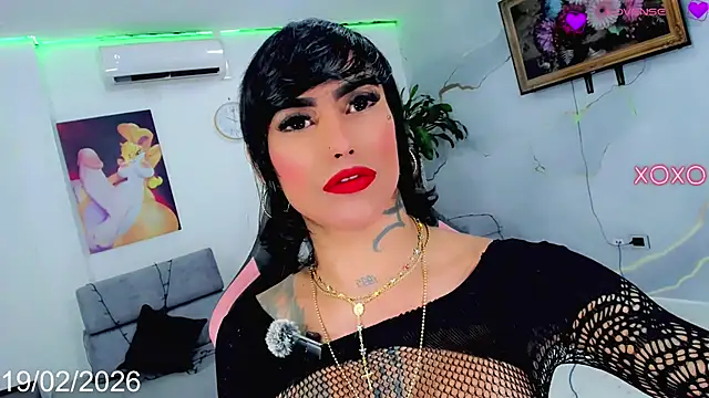 Snapshot of Nella_Dolls chatting on February 2026 06:37:02 PM Nella Dolls online show from February 2026 06:37:02 PM