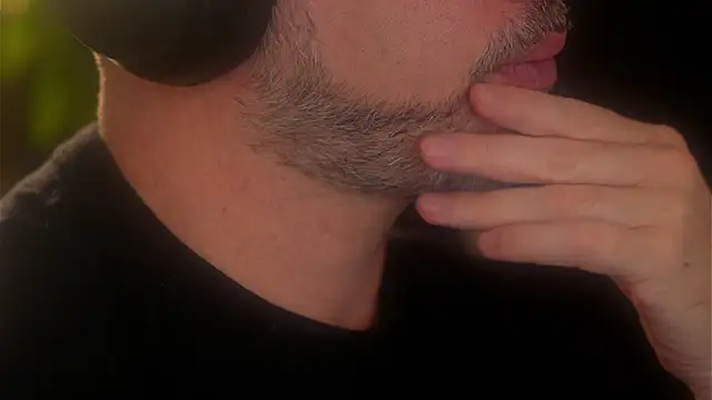 Snapshot of Sanders_White chatting on September 2025 04:53:02 PM Sanders White online show from September 2025 04:53:02 PM