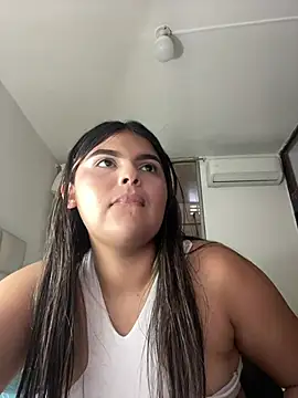 Snapshot of Lia_sexx chatting on February 2025 03:21:01 PM Lia sexx online show from February 2025 03:21:01 PM