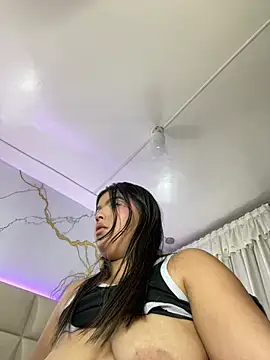 Snapshot of Lia_sexx chatting on March 2025 03:13:02 PM Lia sexx online show from March 2025 03:13:02 PM