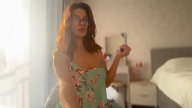 Snapshot of Butterfly-_ chatting on November 2025 04:23:02 AM Butterfly- online show from November 2025 04:23:02 AM