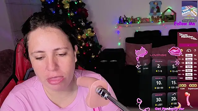 Snapshot of valery_adams1 chatting on December 2025 03:59:02 AM valery adams1 online show from December 2025 03:59:02 AM