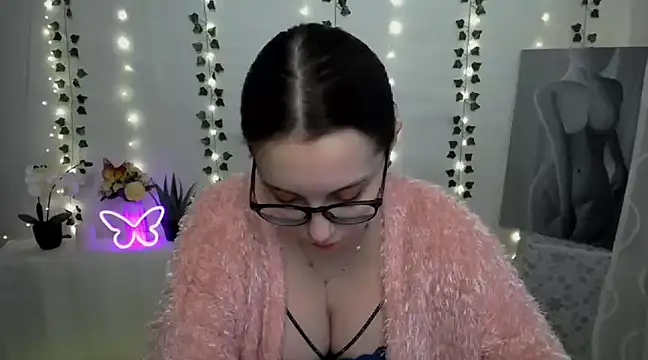 SweetPrincess  online show from February 2025 01:28:01 PM