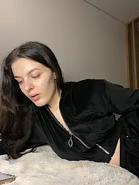 Snapshot of little_belucci chatting on November 2025 12:59:03 PM little belucci online show from November 2025 12:59:03 PM