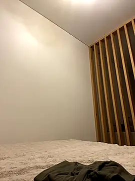 Snapshot of little_belucci chatting on November 2025 04:29:02 PM little belucci online show from November 2025 04:29:02 PM