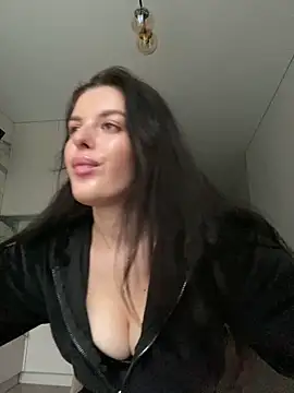 Snapshot of little_belucci chatting on December 2025 12:54:01 PM little belucci online show from December 2025 12:54:01 PM