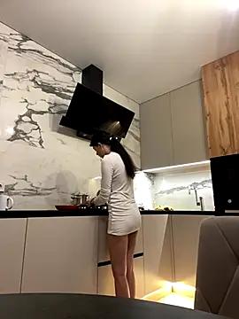 little belucci online show from December 2025 03:07:01 PM