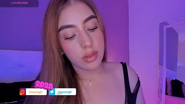 Snapshot of MaddyyLennon chatting on January 2025 01:58:01 PM MaddyyLennon online show from January 2025 01:58:01 PM