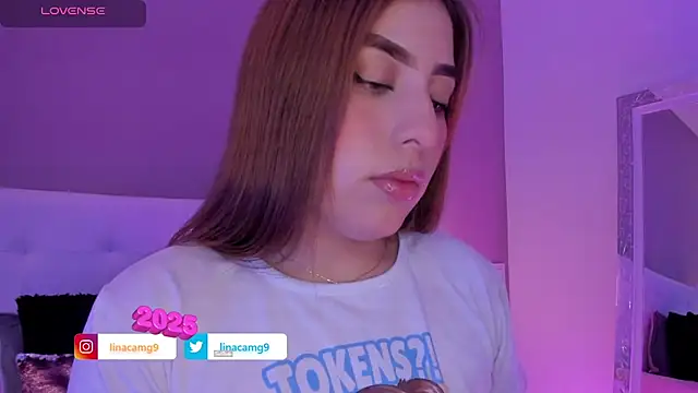 Snapshot of MaddyyLennon chatting on January 2025 04:32:02 PM MaddyyLennon online show from January 2025 04:32:02 PM