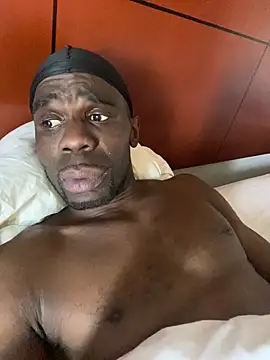 Snapshot of Bigdickbandit205 chatting on April 2026 01:11:01 PM Bigdickbandit205 online show from April 2026 01:11:01 PM