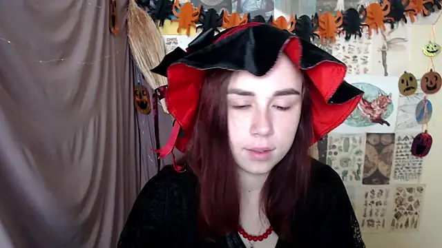 Snapshot of VeryVeryVeryShy_ chatting on October 2025 06:25:01 AM VeryVeryVeryShy online show from October 2025 06:25:01 AM