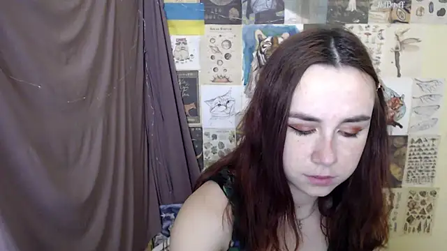 Snapshot of VeryVeryVeryShy_ chatting on November 2025 06:24:01 AM VeryVeryVeryShy online show from November 2025 06:24:01 AM