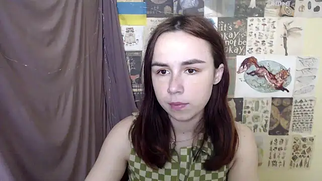 Snapshot of VeryVeryVeryShy_ chatting on November 2025 09:42:02 AM VeryVeryVeryShy online show from November 2025 09:42:02 AM