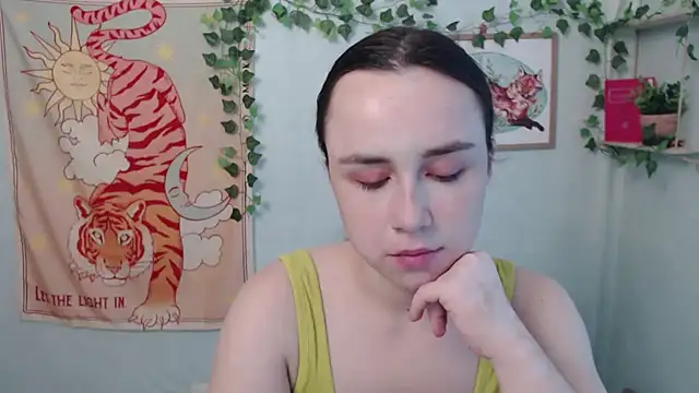 Snapshot of VeryVeryVeryShy_ chatting on July 2026 05:56:02 AM VeryVeryVeryShy online show from July 2026 05:56:02 AM