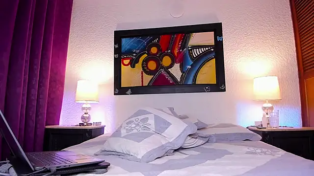 Zahra Elena online show from February 2025 06:04:02 PM