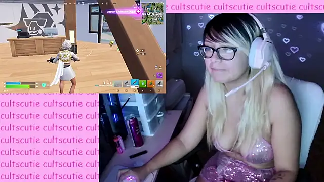 Snapshot of cultscutie chatting on July 2026 04:20:02 AM cultscutie online show from July 2026 04:20:02 AM