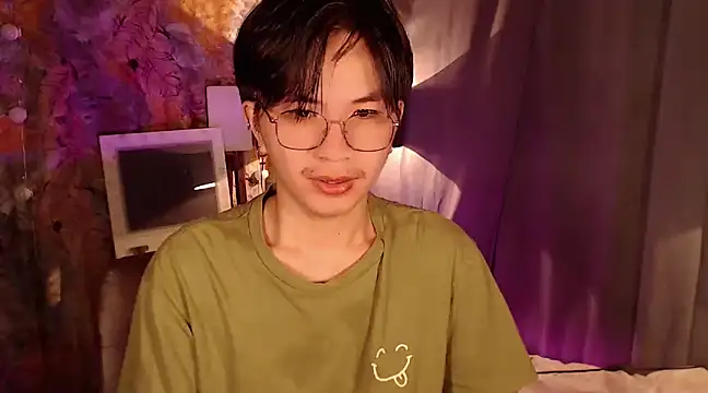 Snapshot of Sexy_Handsome_Drex chatting on December 2024 12:33:01 AM Sexy Handsome Drex online show from December 2024 12:33:01 AM