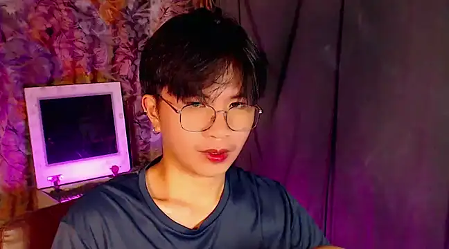 Snapshot of Sexy_Handsome_Drex chatting on January 2025 11:37:02 AM Sexy Handsome Drex online show from January 2025 11:37:02 AM