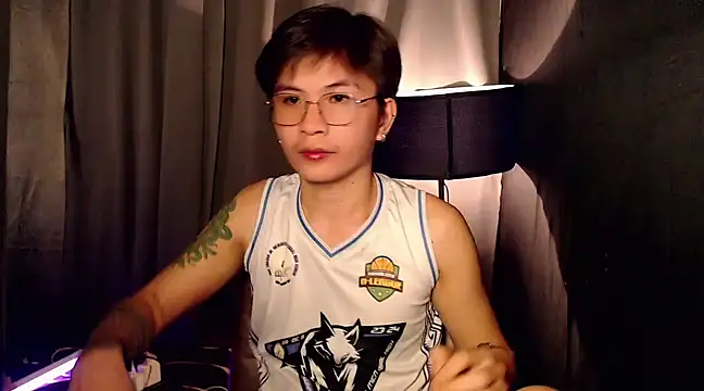 Snapshot of Sexy_Handsome_Drex chatting on March 2025 09:23:02 AM Sexy Handsome Drex online show from March 2025 09:23:02 AM