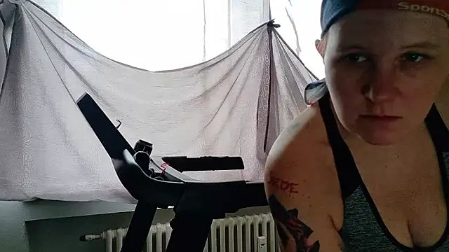 Snapshot of wetgerman_2 chatting on April 2026 11:02:01 AM wetgerman 2 online show from April 2026 11:02:01 AM