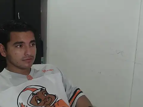 kylian 07 online show from November 2025 02:10:02 AM