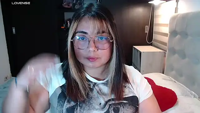 yini angel online show from July 2026 04:37:02 AM