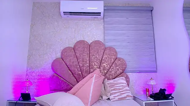 leon gaby online show from November 2025 07:14:01 PM