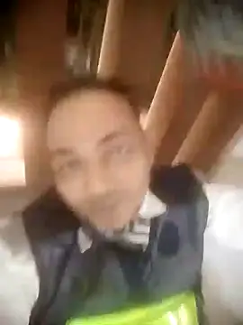 Snapshot of hot-man12@xh chatting on December 2025 04:01:01 PM hot-man12xh online show from December 2025 04:01:01 PM