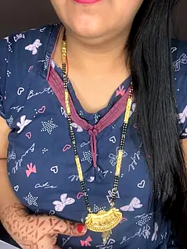 Zoya Varma004 online show from November 2025 01:56:02 PM